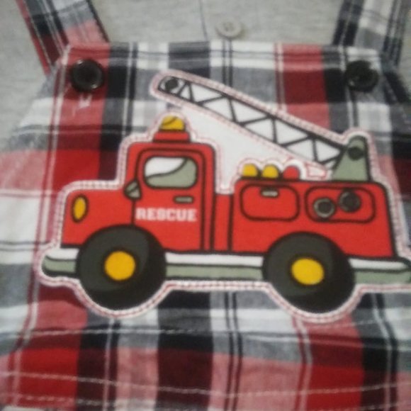 BOYZ NWT Plaid Firetruck Shortall Overall Set 18M - Picture 2 of 2